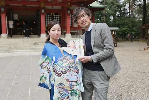 お宮参り写真 撮影場所 世田谷八幡宮 お宮参りレンタル着物着用、お宮参りレンタル着物着用、寒い日