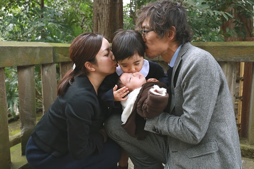 お宮参り写真 撮影場所 世田谷八幡宮 キス