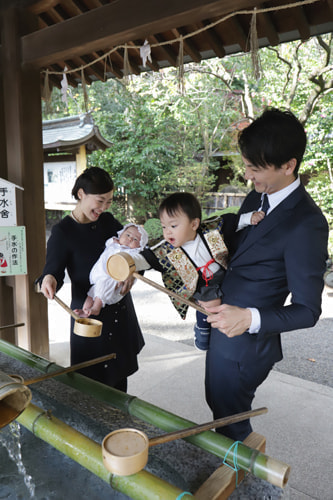 お宮参り写真 撮影場所 大宮八幡宮３